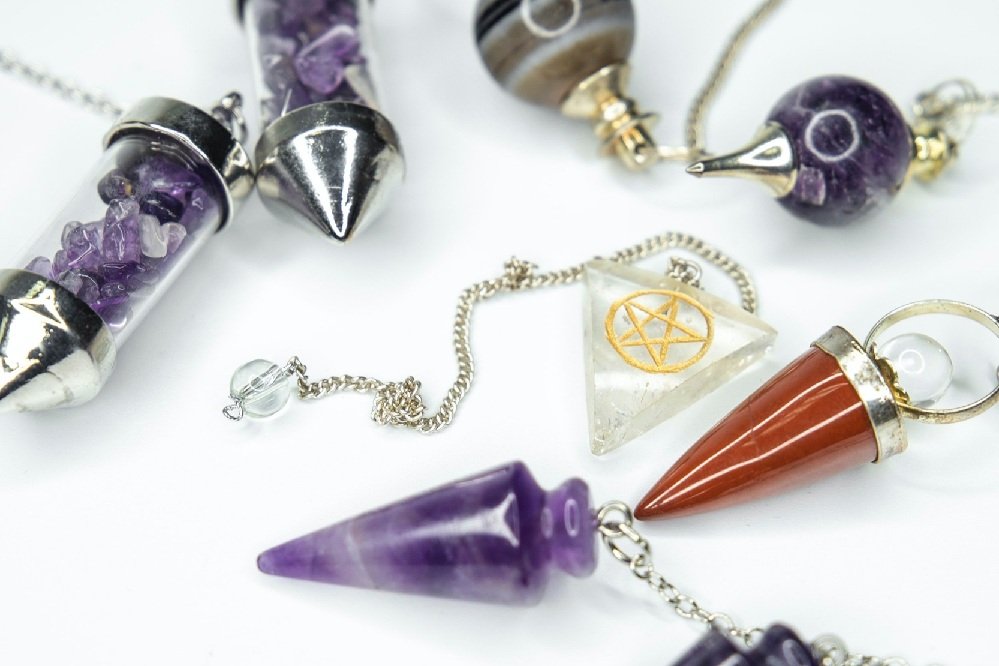 Pendulum Readings vs. Other Psychic Tools