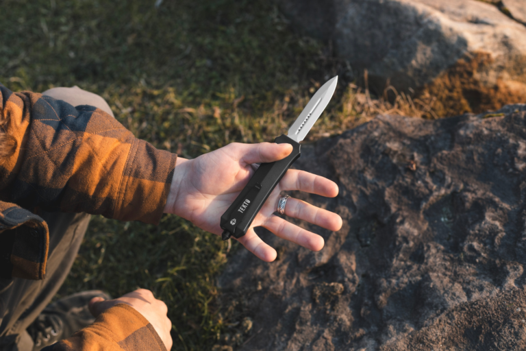 Knife Techniques That Strengthen Your Skills in the Wilderness